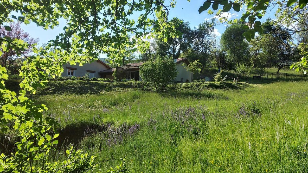 Villa La Prairie Noyers-sur-Jabron Exterior foto